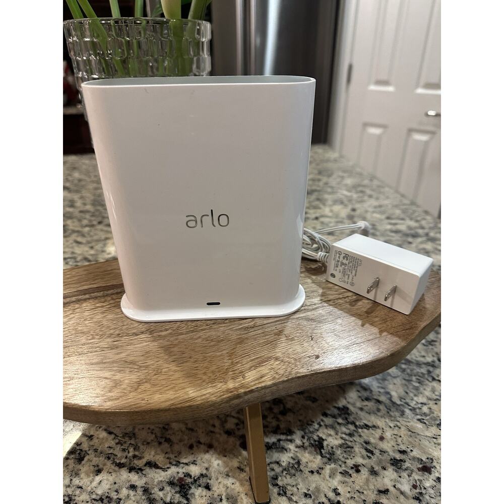 Arlo Pro Smart Hub (VMB4540) Base Station